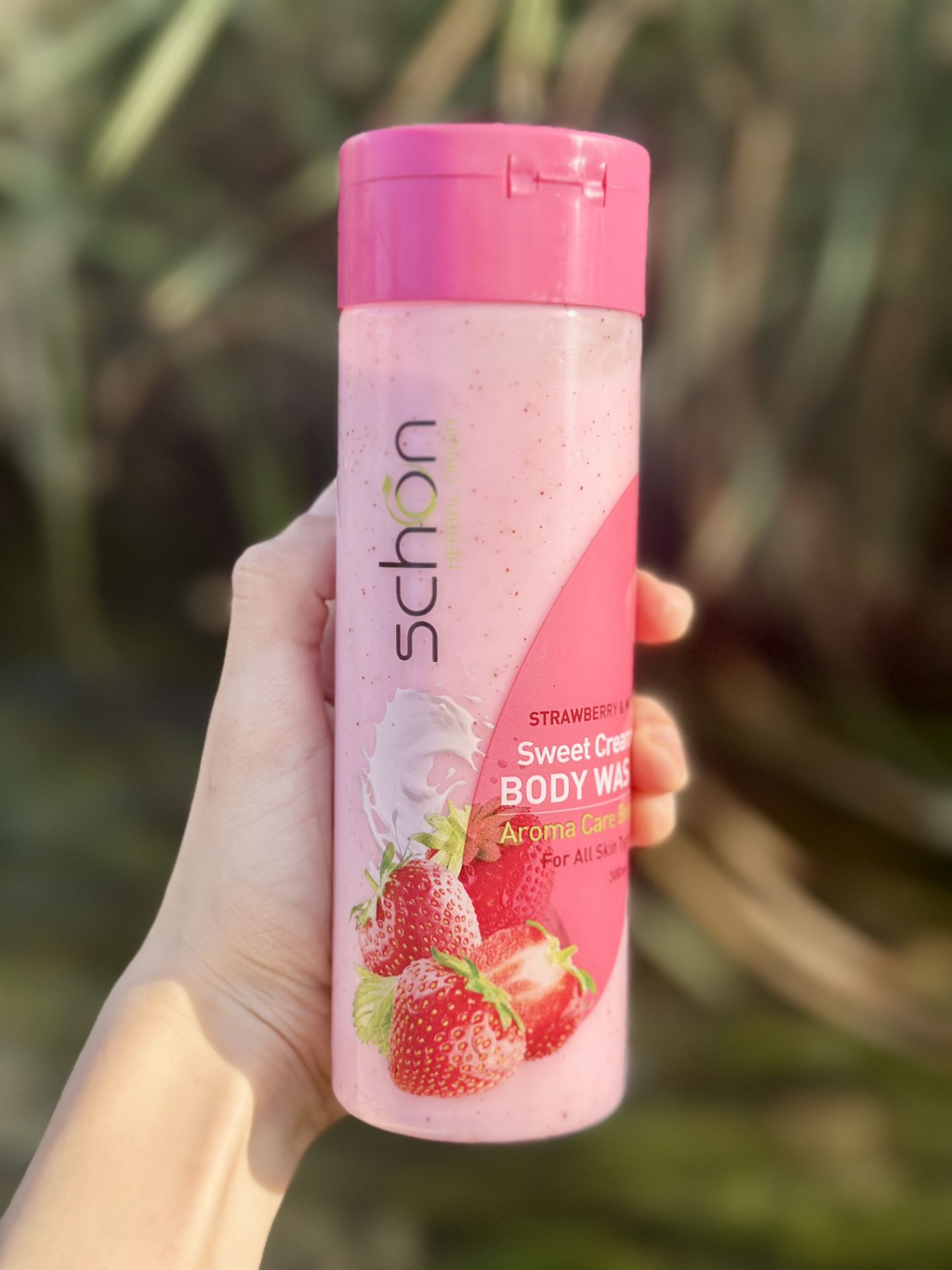 شامپو بدن شون مدل Strawberry And Milk حجم 300 میلی لیتر